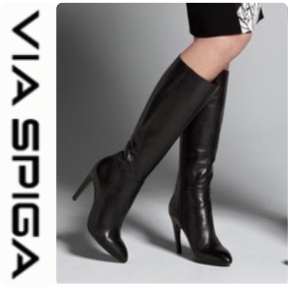 Via Spiga Shoes - 💕SALE💕Via Spiga Black Leather Boots